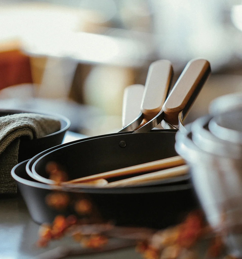 How to Use and Care for
an Iron Pan