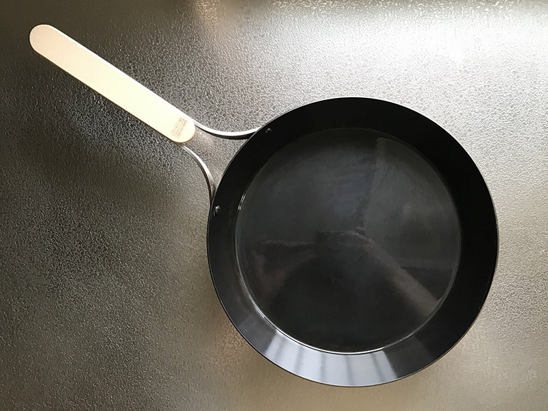 錆び取りした鉄フライパン