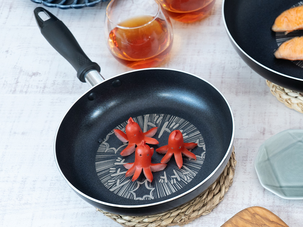 目を引く内面で、調理後そのまま食卓に出しても面白いです