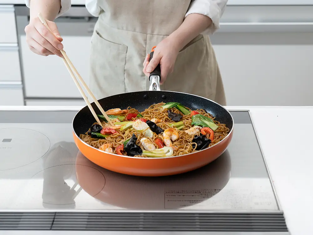 大きな食材も余裕で調理できるビックサイズ