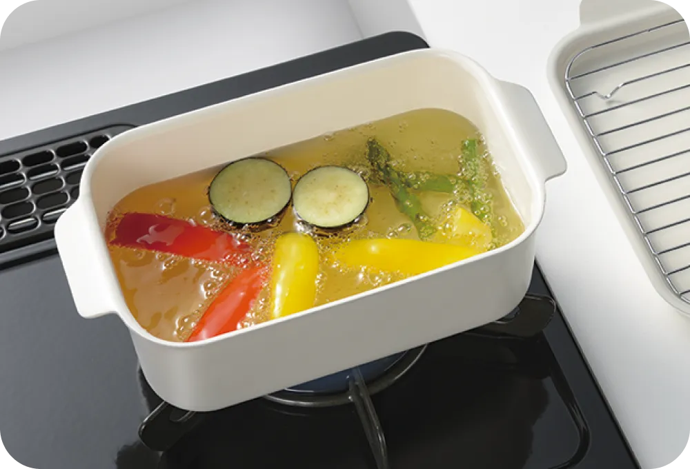 明るい内面色で食材が見やすい