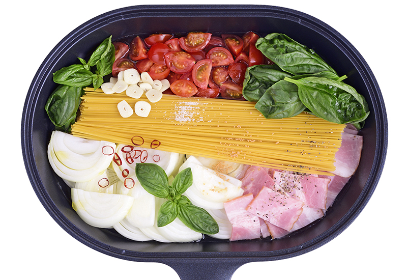 本体にすべての材料を入れる。
