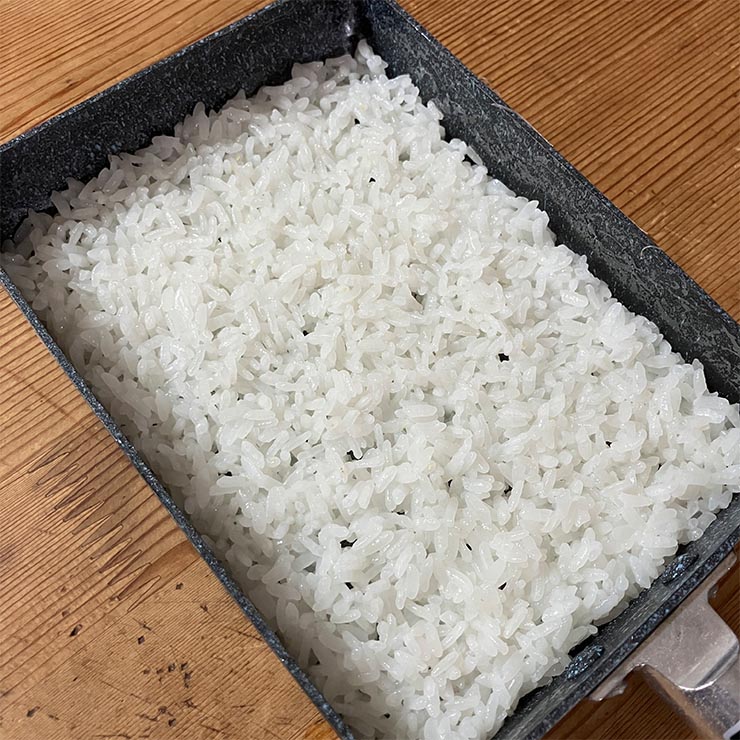 ネオブル玉子焼き器で0.5合を炊飯