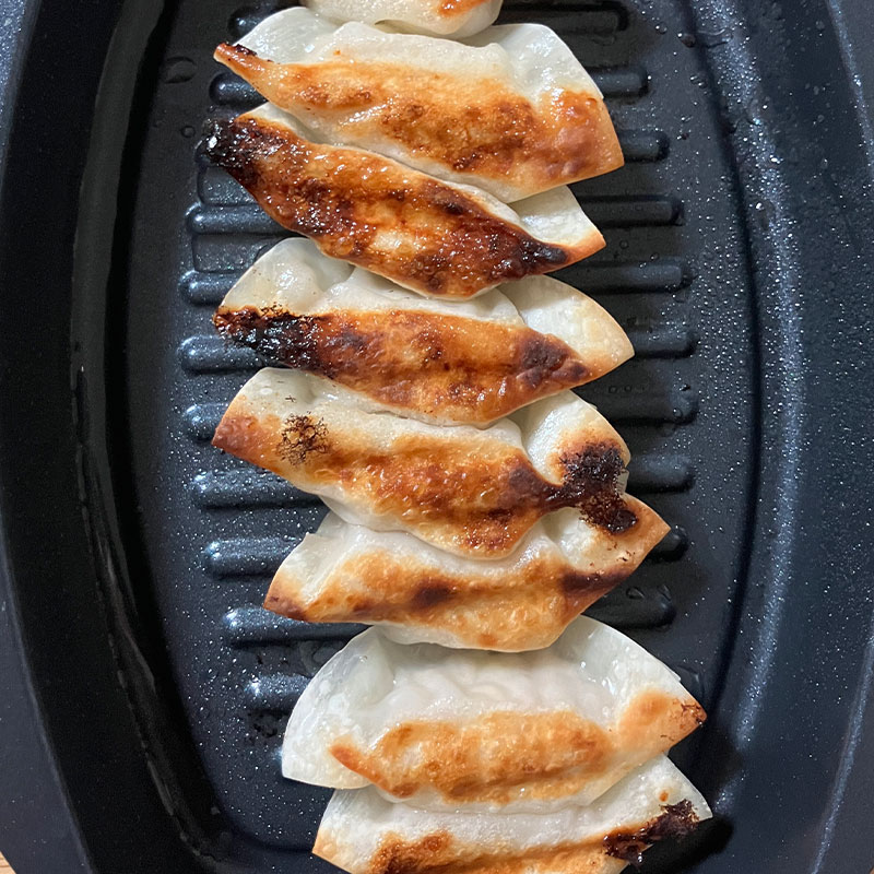 レンジパンで焼いた餃子