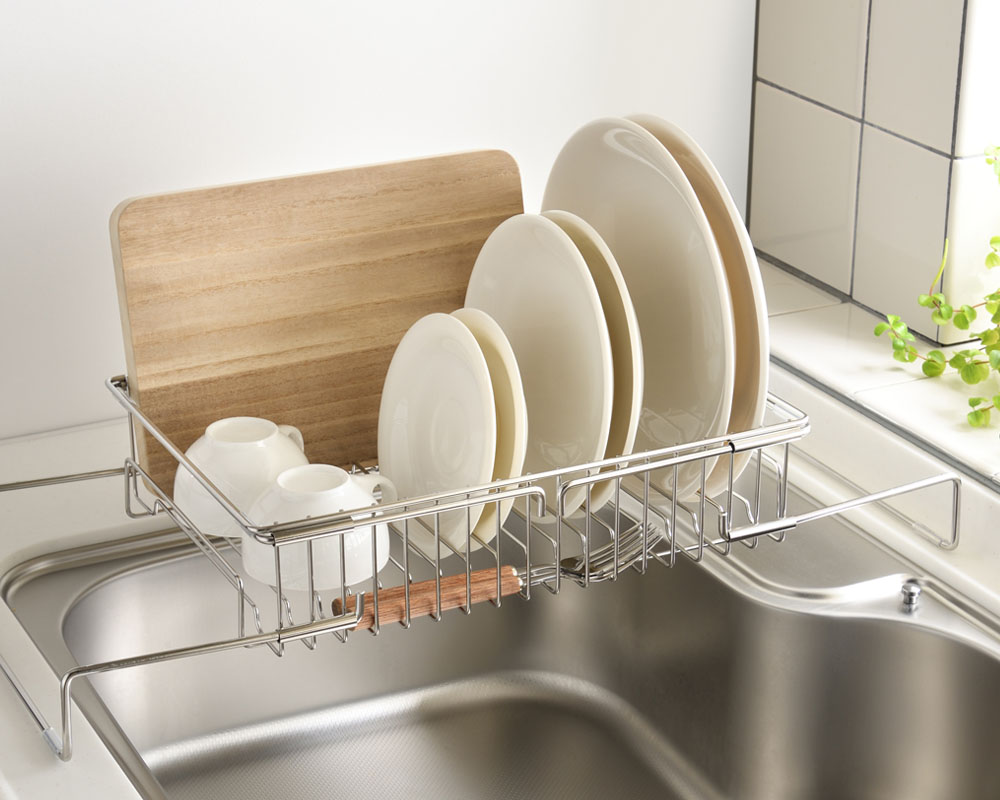 ステンレス素材の水切りかご