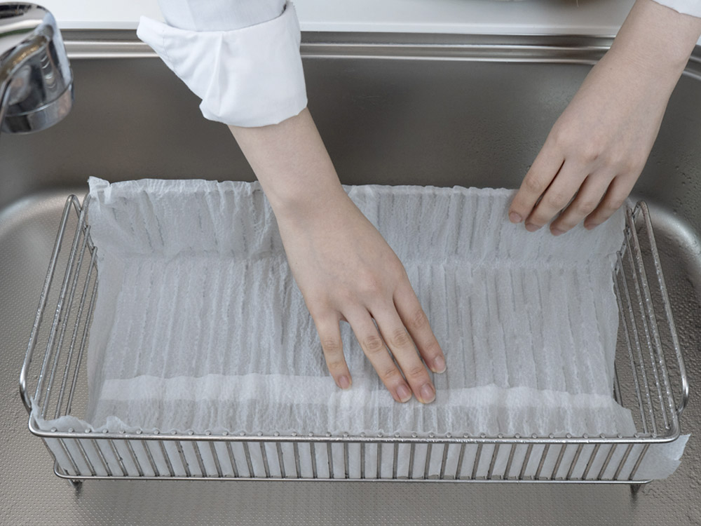 キッチンペーパーでパックする