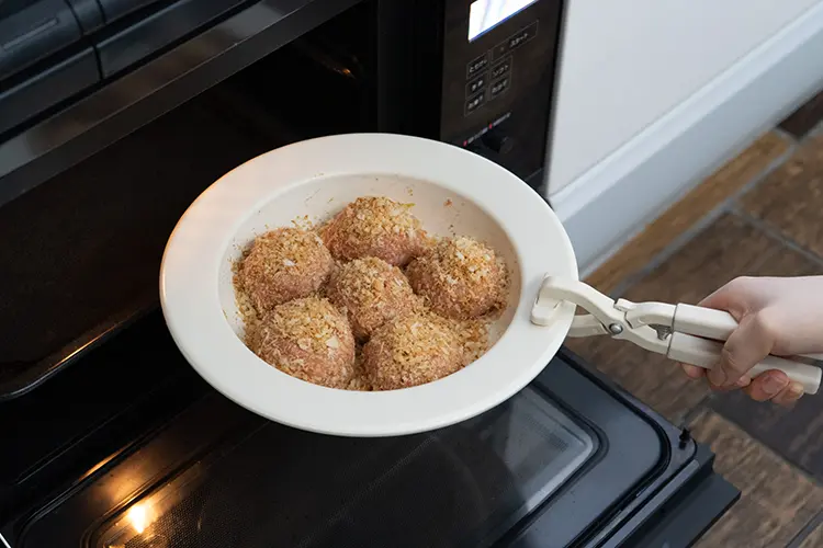 200℃に予熱したオーブンで25分程度焼く