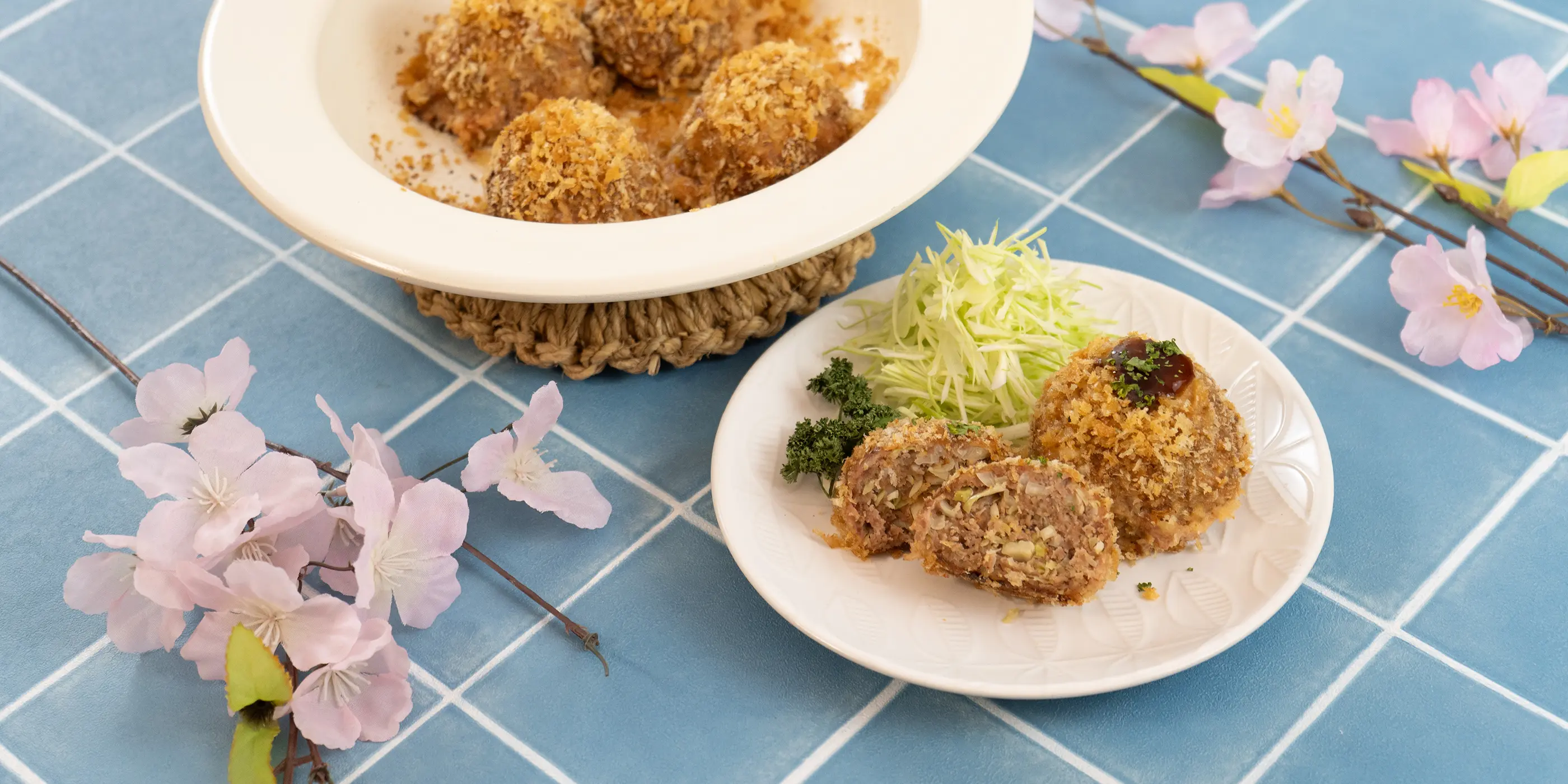 揚げずにサクサク！春キャベツの焼きメンチ