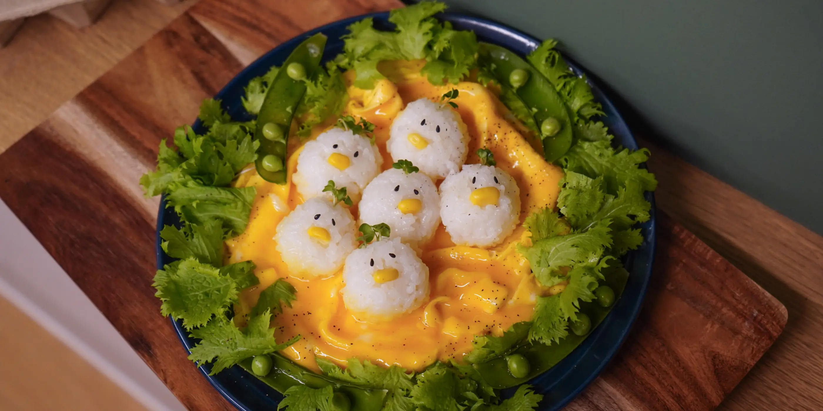 ひよこたちの🐣ふわとろ巣ごもりオムライス