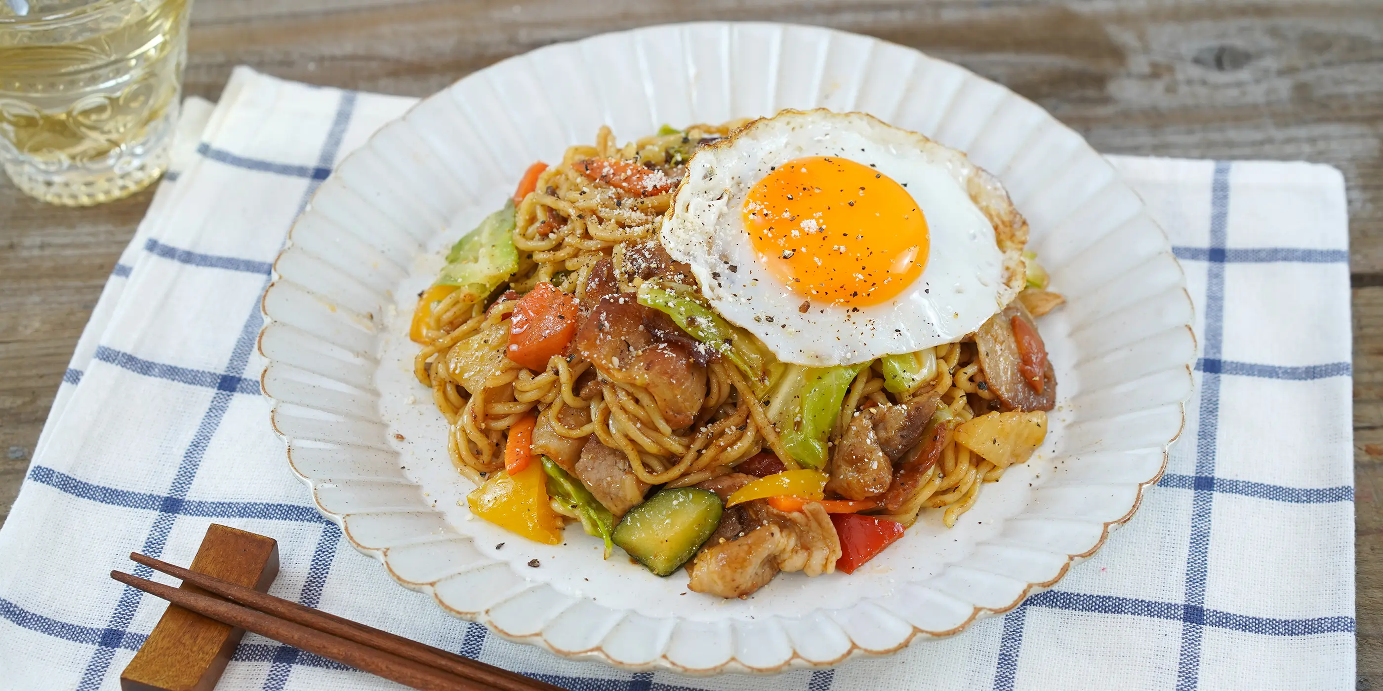 ガッツリうまい🔥カレー香る豚バラ焼きそば