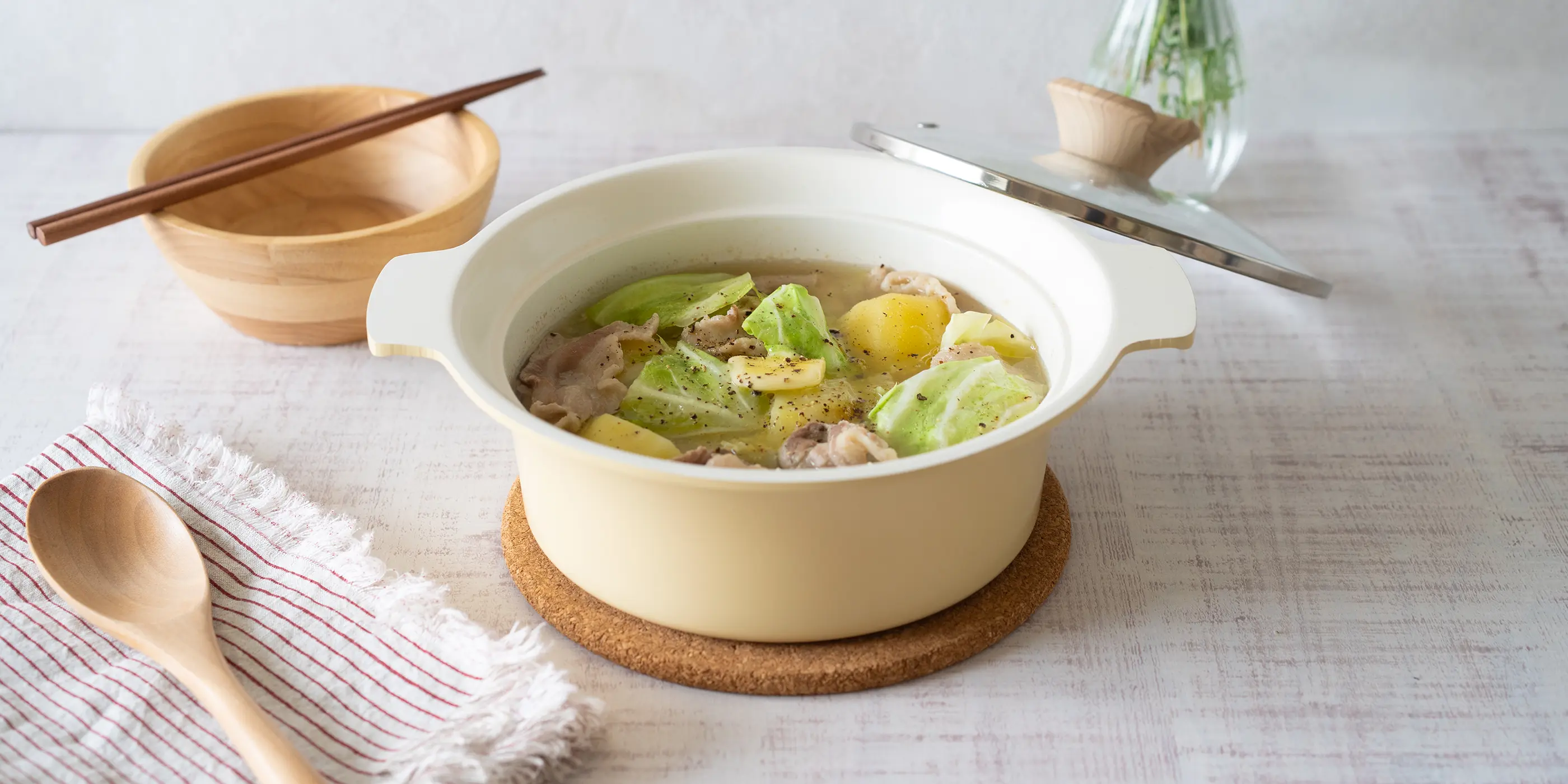 コクうま！豚こまとキャベツのじゃがバター味噌鍋