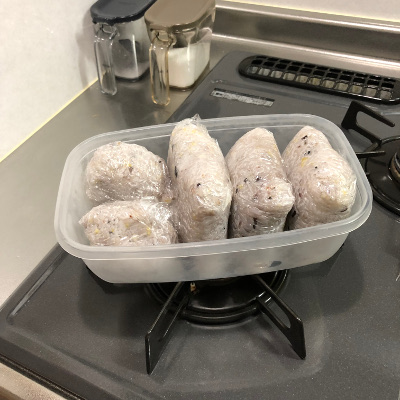 ごはんを小分けにして冷凍