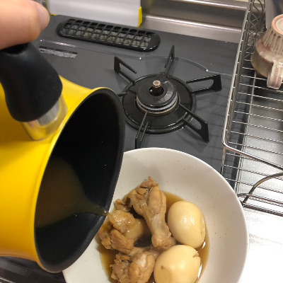 鶏手羽元とゆで玉子の黒酢煮込み作り方