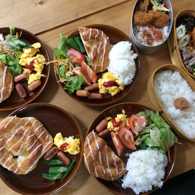 我が家の朝食スタイル：ご飯食7割、パン食3割