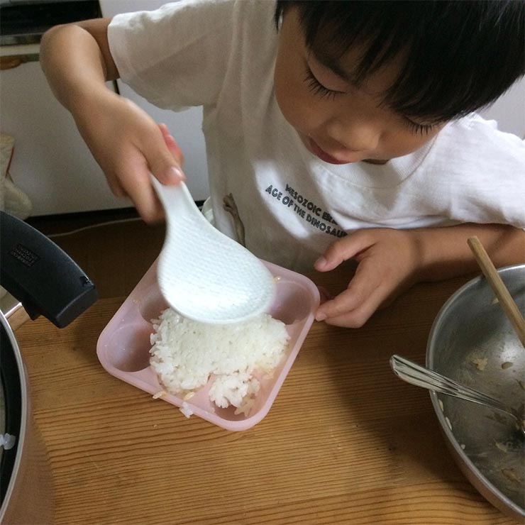 手まりおにぎり型でたこ焼きおにぎり作り