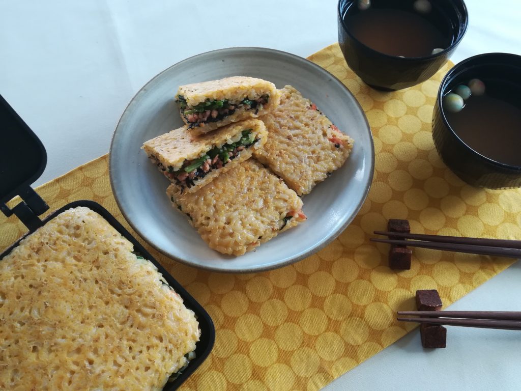 鮭とほうれん草の焼きTKGサンド