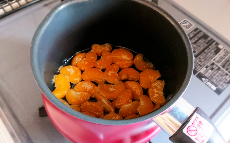 煮込んでいる様子