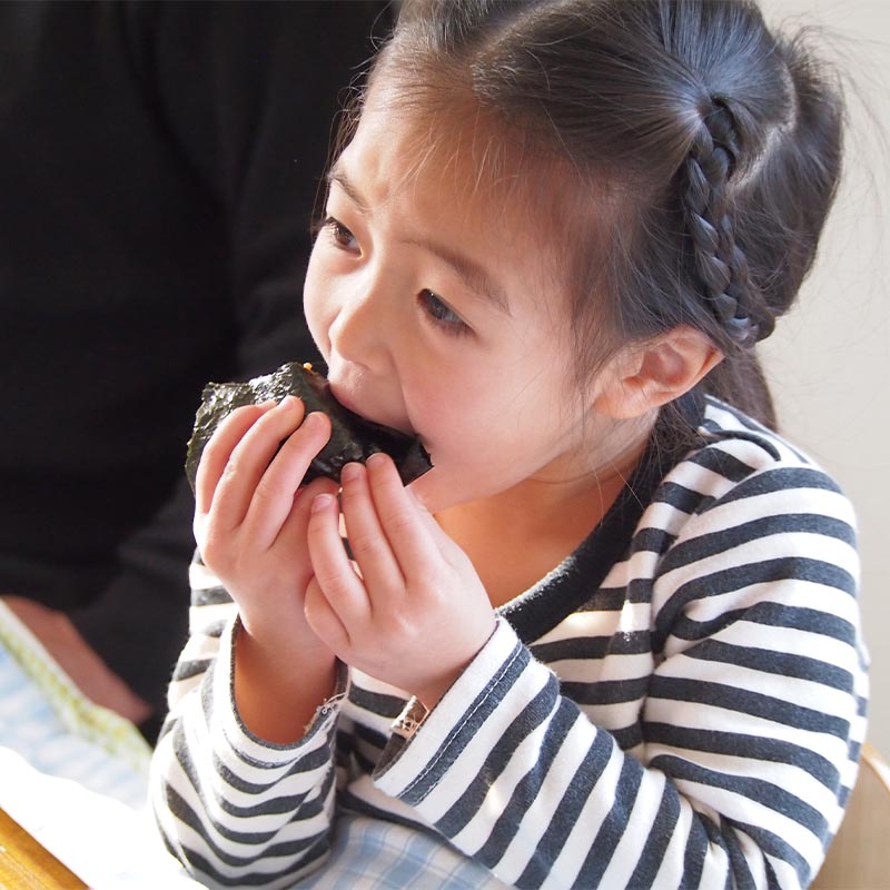 子供自分で手巻きにするとパクパク食べる