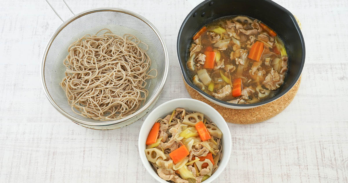 豚肉と根菜のあんかけそば