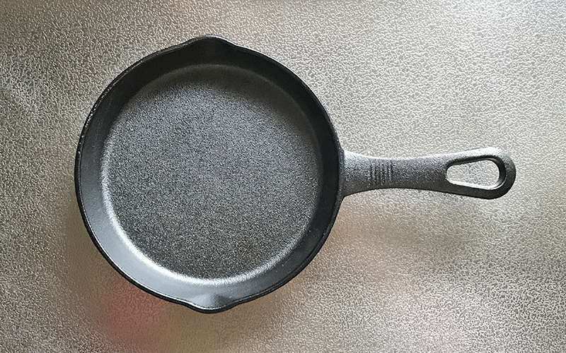 ヘビーズ 鉄スキレット18cm